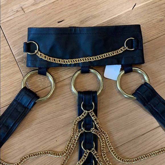 Choker Chain Accessory - Picture 3 of 5